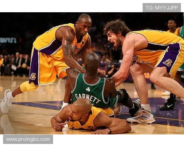 NBA防守三秒规则详解：何时算违例？